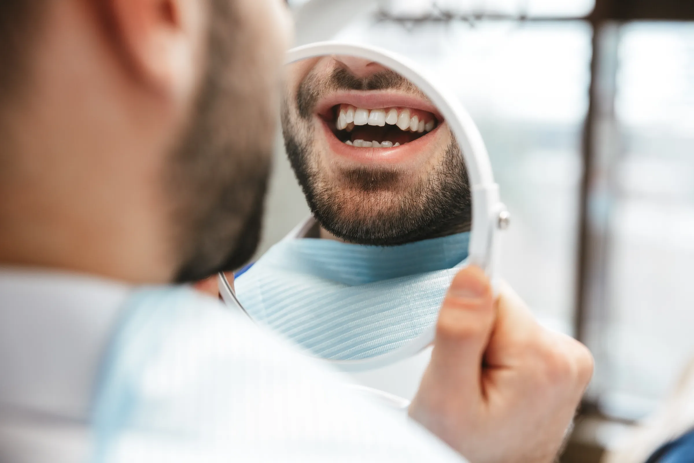 Tooth-colored dental filling